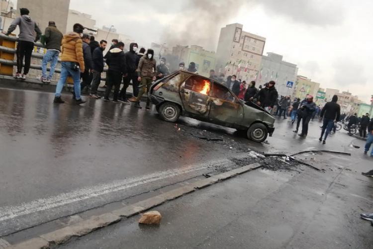 2019_11_16_EPAselect-Iran_fuel_protests.jpg