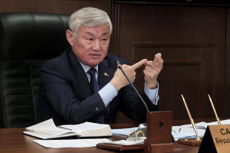 2019_05_28_Berdibek Mashbekovich Saparbaev-vitze-premier_na_Kazakhstan.jpg