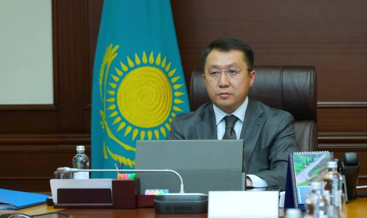 Kazakhstan eyes to build terminal in Azerbaijan's Alat port