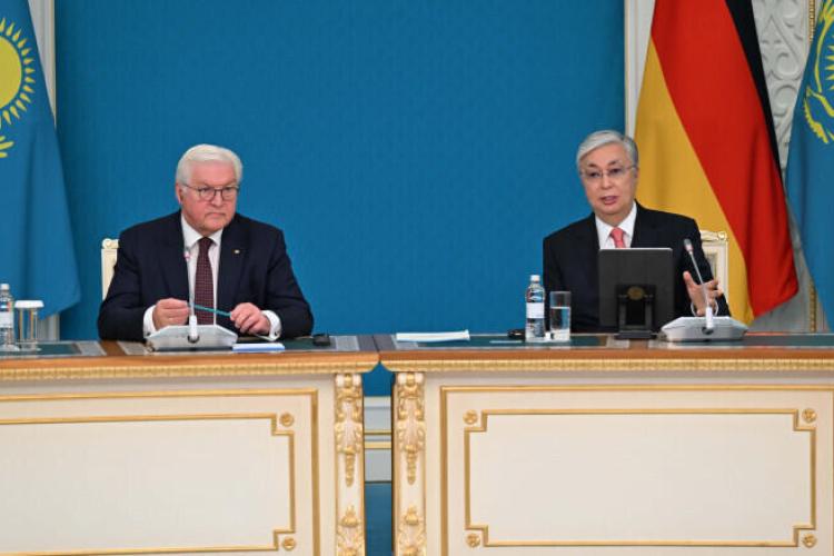 2023_06_20_1_Germany&#039;s President Frank-Walter Steinmeier and Kazakhstans President Kassym-Jomart Tokayev..jpg